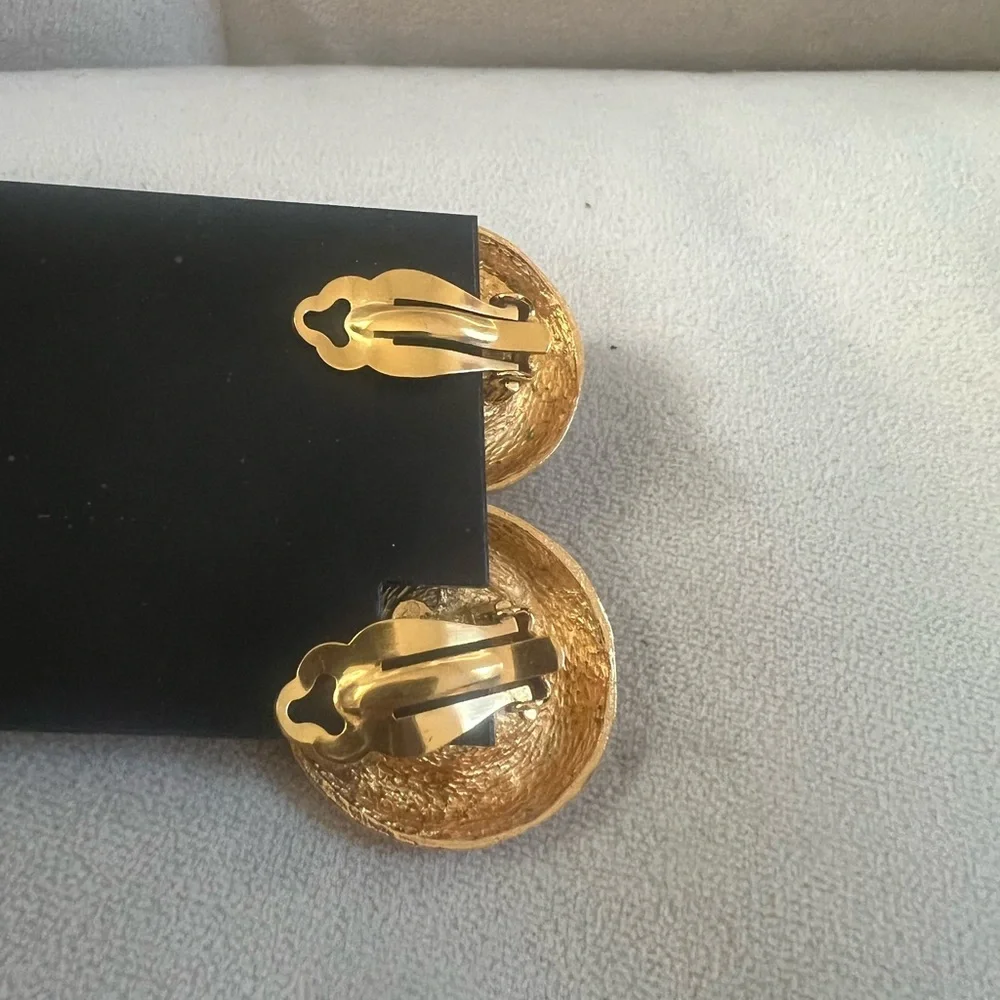 Chanel Pearl 24k gold plated earrings